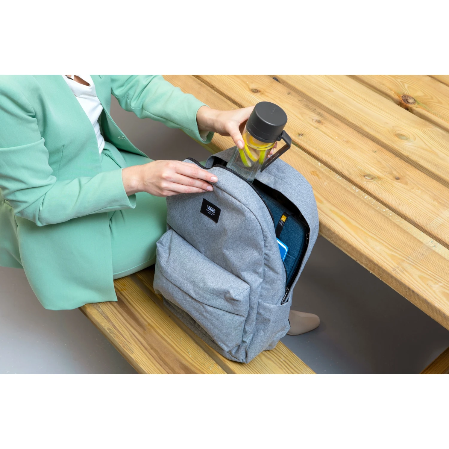 Brabantia Make En Take Waterfles 0,5 Liter Donkergrijs 7 Brabantia Make En Take Waterfles 0,5 Liter Donkergrijs - Afbeelding 5